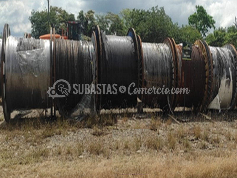 Chatarra de cable de cobre en carretes Aprox.: 37.916 Kg